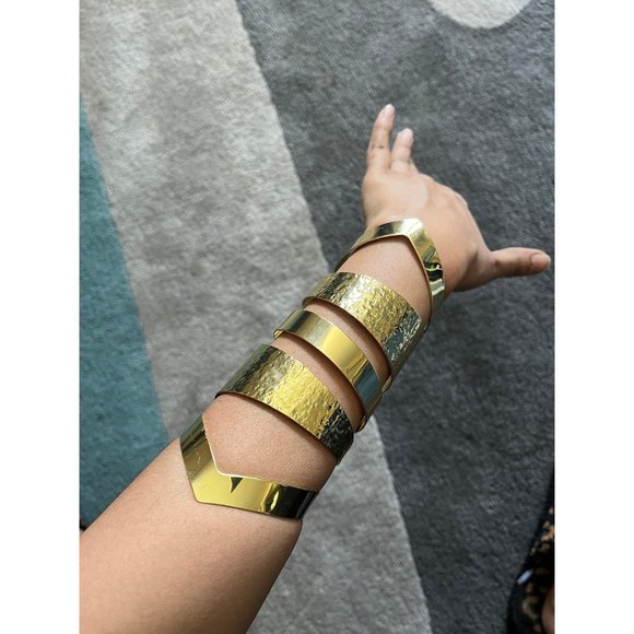 Huge wide gold cuff bracelet chunky bangle costume pageant wedding statement - Picture 3 of 6